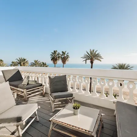 Group Ocean Apartment