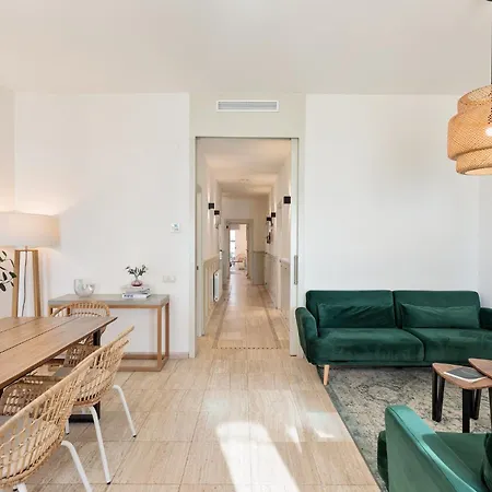 Group Ocean Apartment Sitges