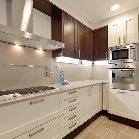 Group Ocean Apartment